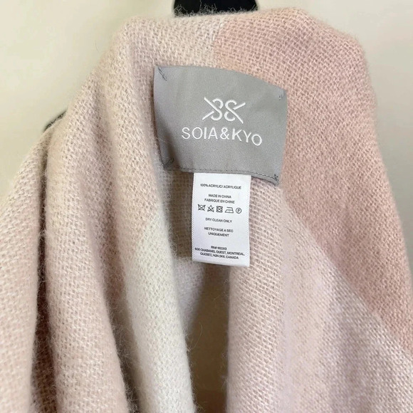 SOIA & KYO Woven Scarfigan Cardigan Wrap Scarf - Picture 9 of 9